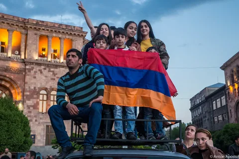 Чем разговорный армянский язык отличается от официального?