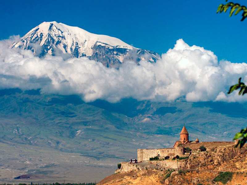 Как армяне приняли христианство?