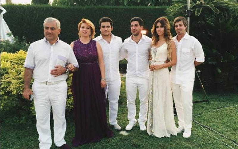 Кардашьяны и не только. Топ-5 самых богатых и знаменитых армянских семей мира