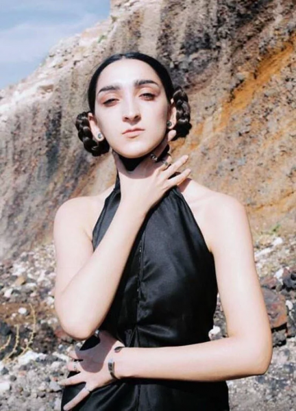 Красота по-армянски: топ-6 самых известных армянских девушек-моделей