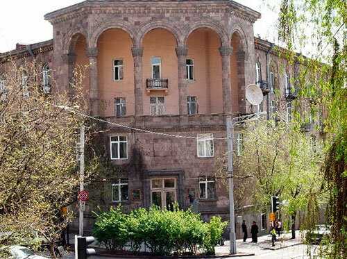 Образование в Армении. 7 учебных заведений для иностранных студентов