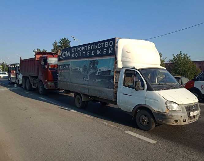 В Тюмени в ДТП автобуса, грузовика и «Газели» пострадали четыре человека