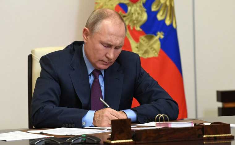 Путин устроил мегатизер перед 17 декабря