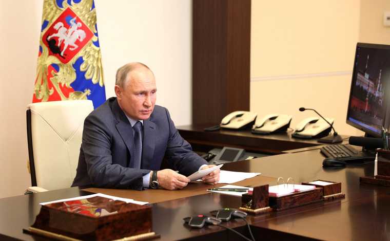 Зачем Путин выждал паузу перед разговором о трагедии в Казани