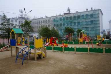 Итоги дня: инстаграмщицы достали дачников, цена отдыха в Приморье и шрам на лице города