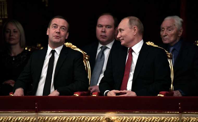 Путин защитил наследие Медведева от Мишустина