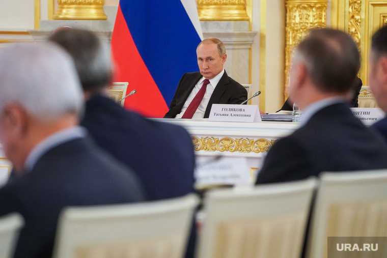 Путин начал смену элит в регионах
