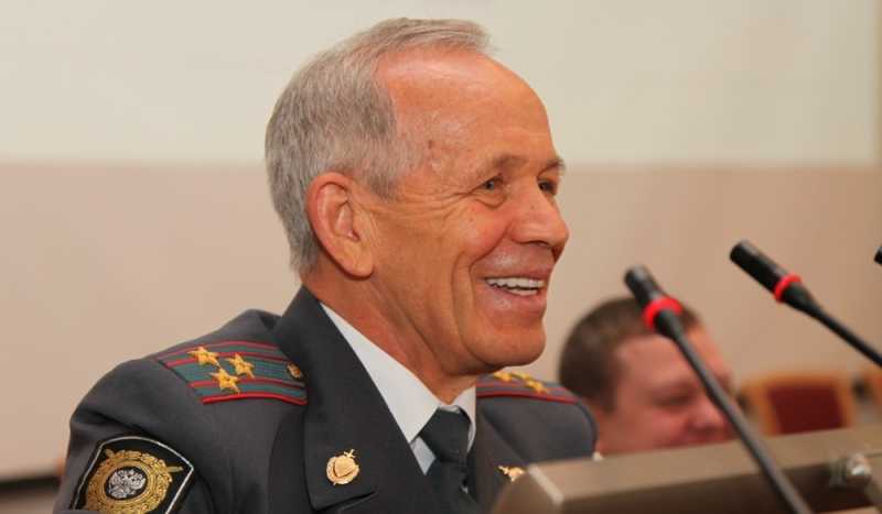 В Екатеринбурге умер легендарный полковник милиции, боровшийся с уральскими ОПГ