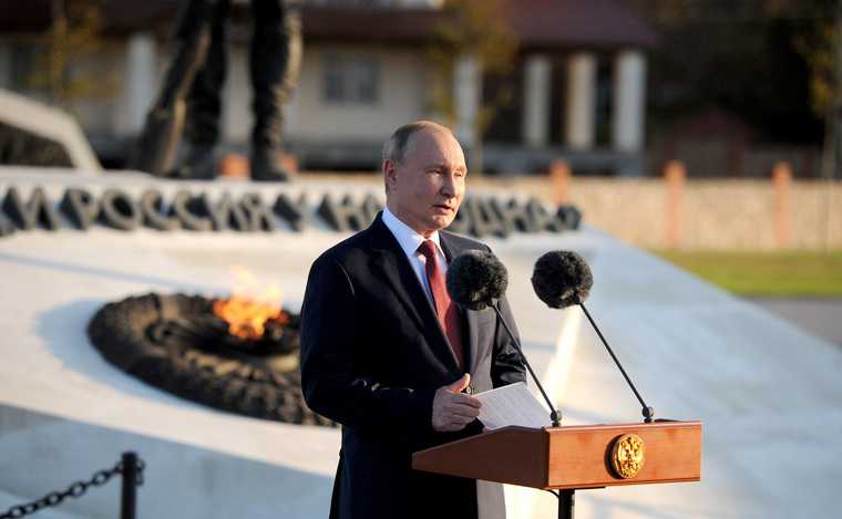 Путин в Крыму ответил на недовольство россиян властью