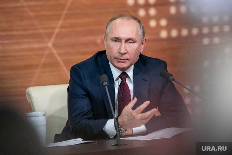 Путин привлек к борьбе с «Омикроном» олигархов