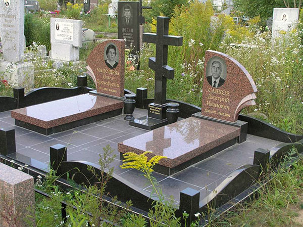 Как выбрать памятник на могилу: важные моменты